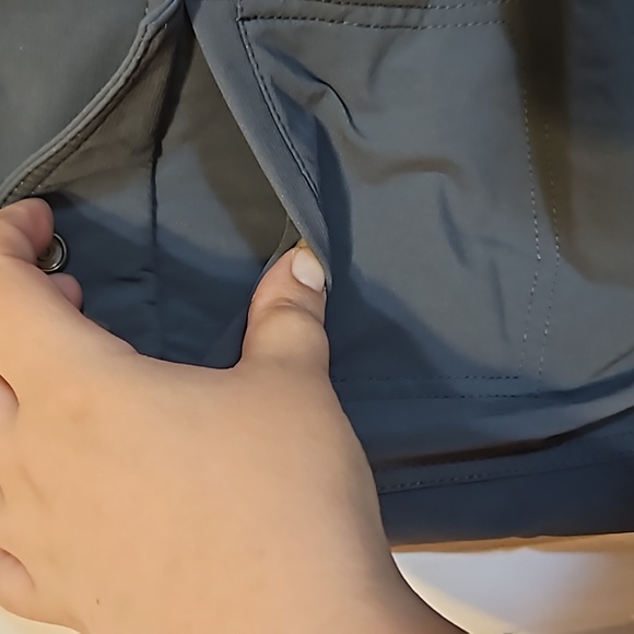 prAna size 0 high performance hiking pants Grey with 3 zippered pockets & back - Picture 11 of 11